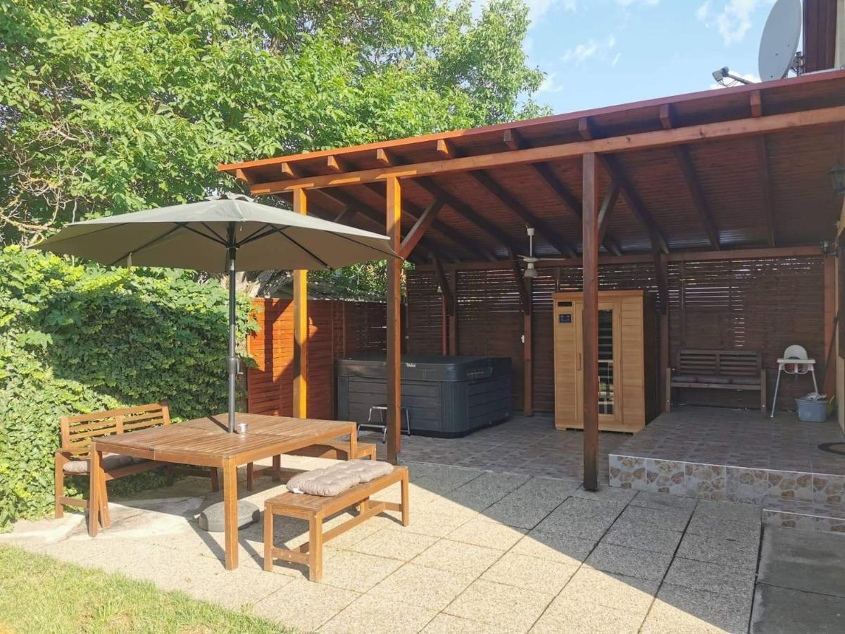 Garden Vendégház Velence Kültér fotó